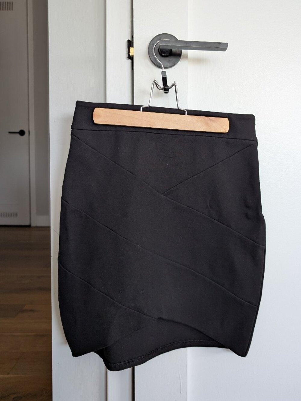 Express Hi-Lo skirt